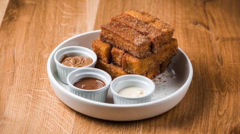 ΣΚΑΙ: Το viral Peggy Sue της Νέας Σμύρνης άνοιξε και στο Θησείο